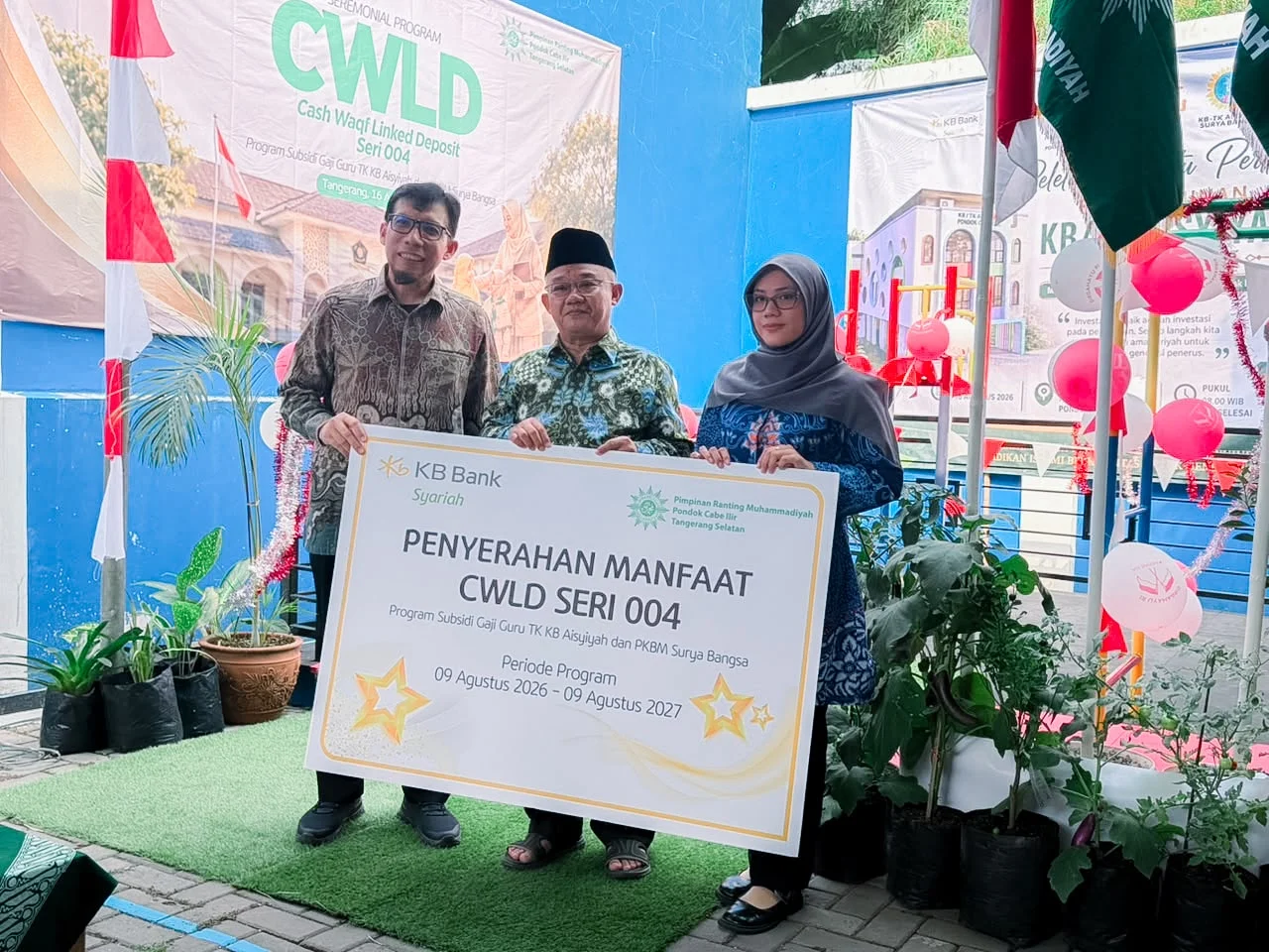 KB Bank Syariah Salurkan Manfaat CWLD Seri 004 untuk Subsidi Gaji Guru dan Pembangunan Sekolah